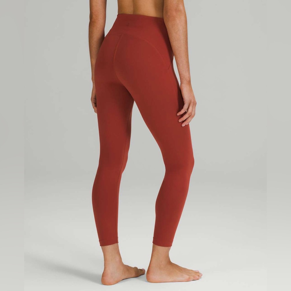 NWOT / Lululemon InStill High-Rise Tight 25" - Picture 4 of 8